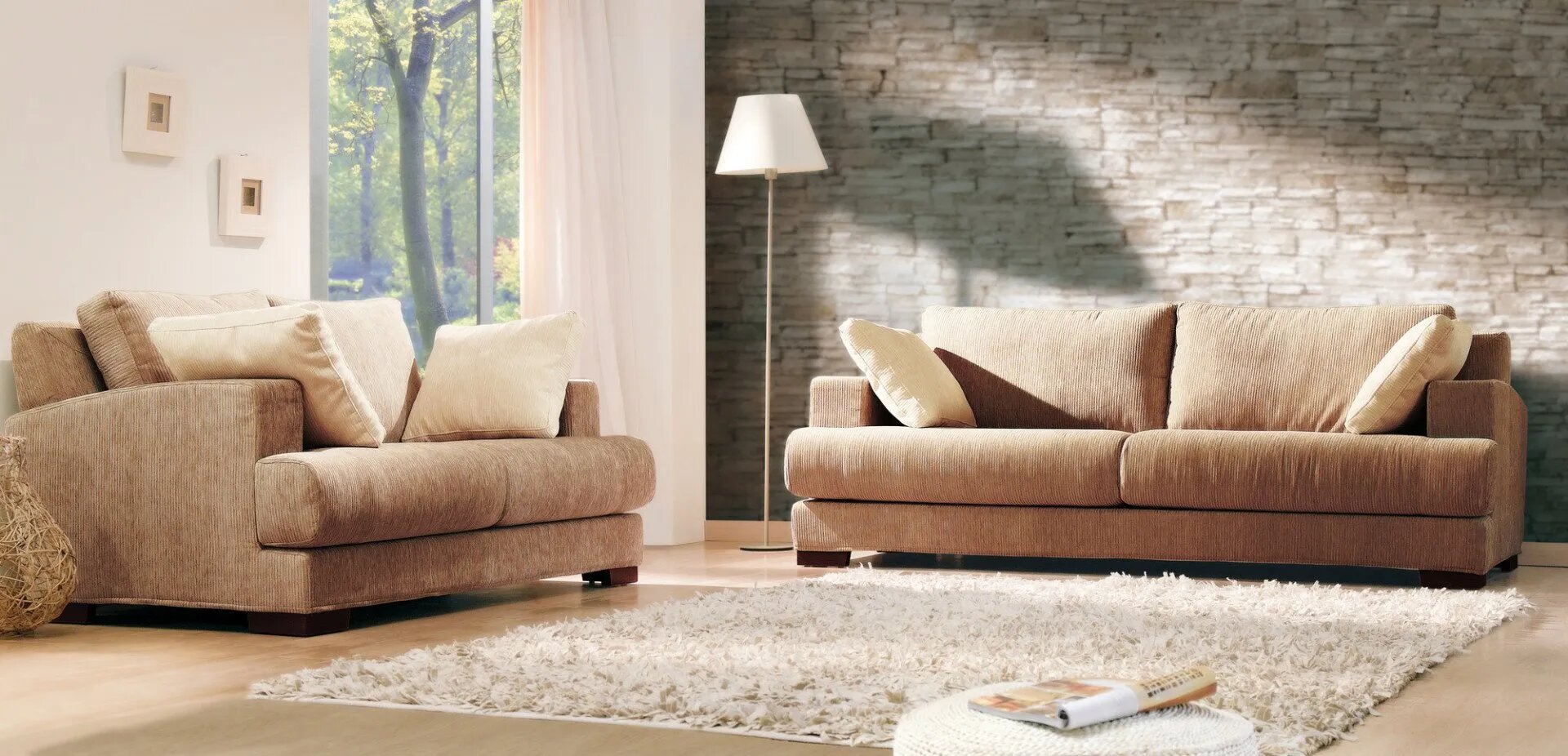 We use the latest technology when it comes to sofa and carpet cleaning